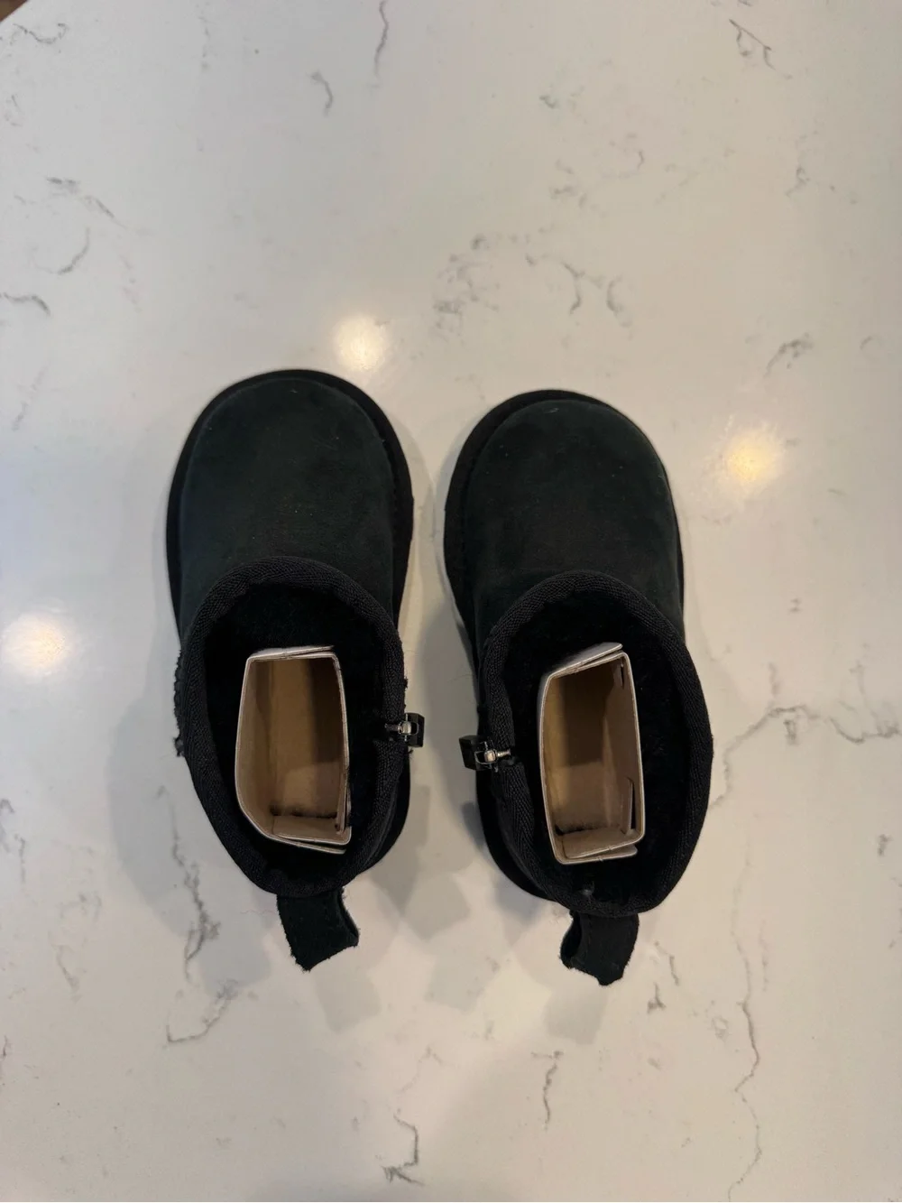 UGG Toddlers' Classic Ultra Mini Boot Black Size 7 New without Box